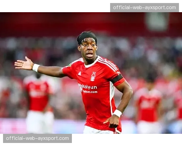 诺丁汉森林战术转变：传球次数增加但推进速度放缓